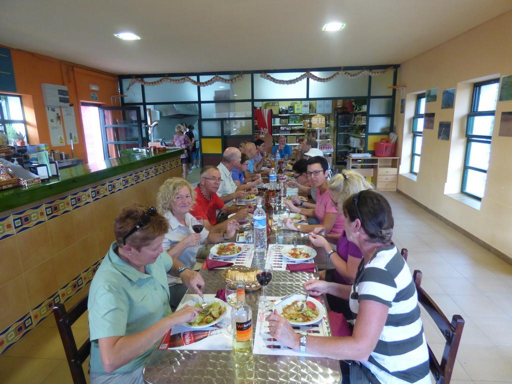 Camino De Santiago Hostel Castrojeriz Buitenkant foto