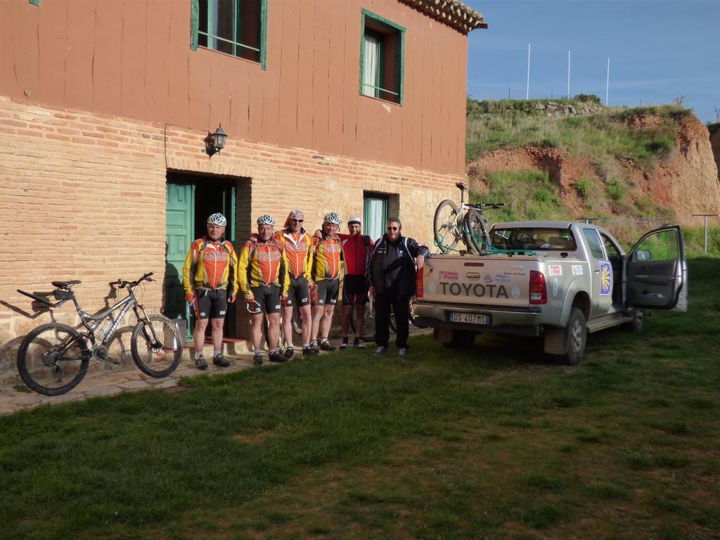 Camino De Santiago Hostel Castrojeriz Buitenkant foto
