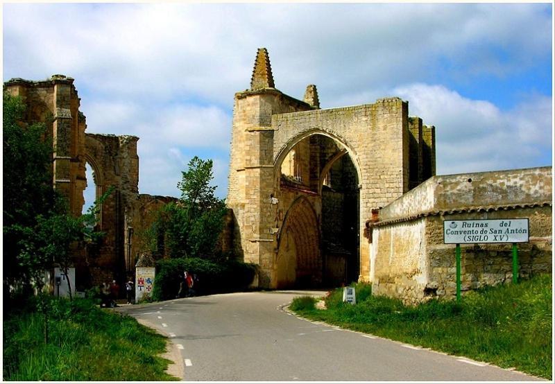 Camino De Santiago Hostel Castrojeriz Buitenkant foto